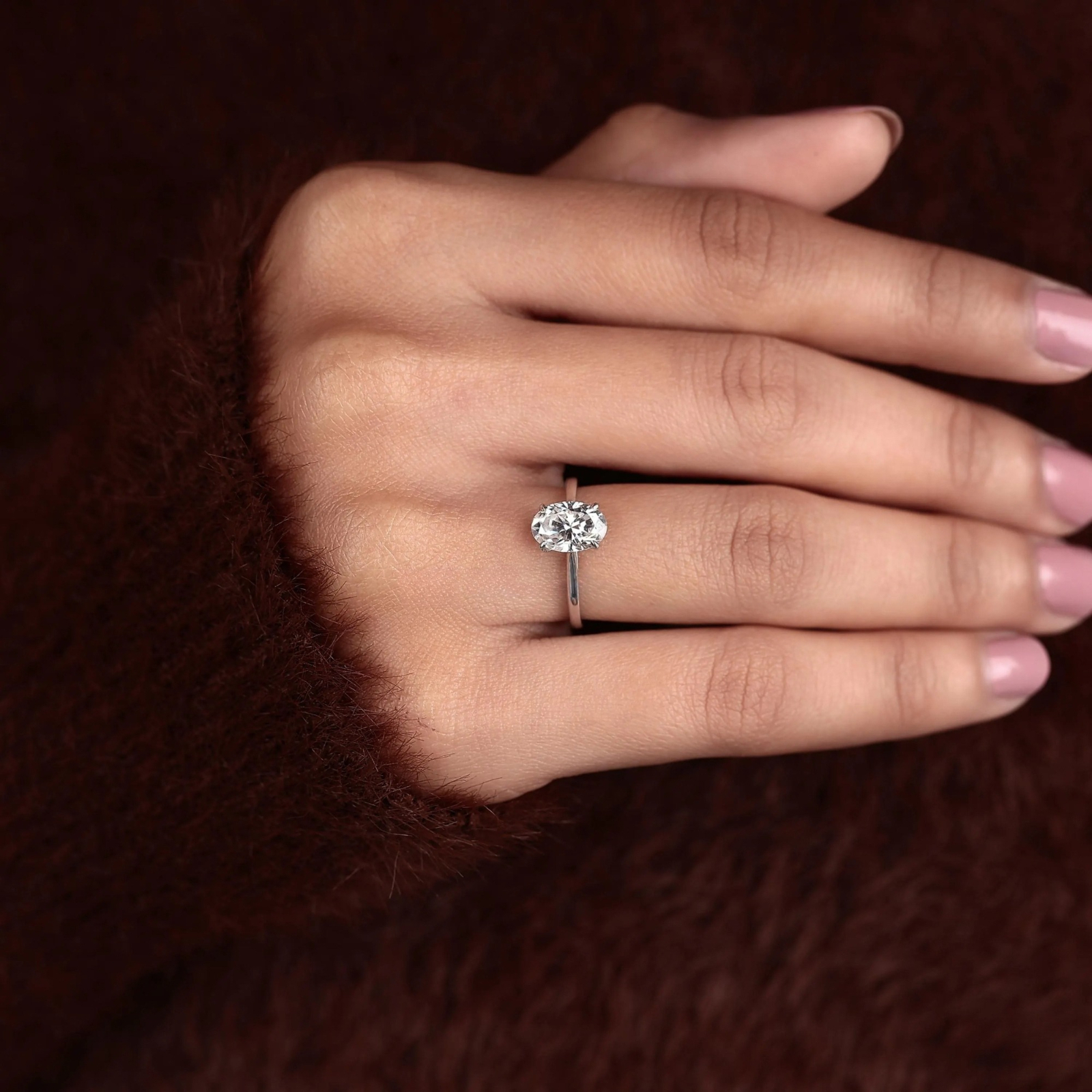 Brilliant Oval Cut White Moissanite Ring in 925 Silver